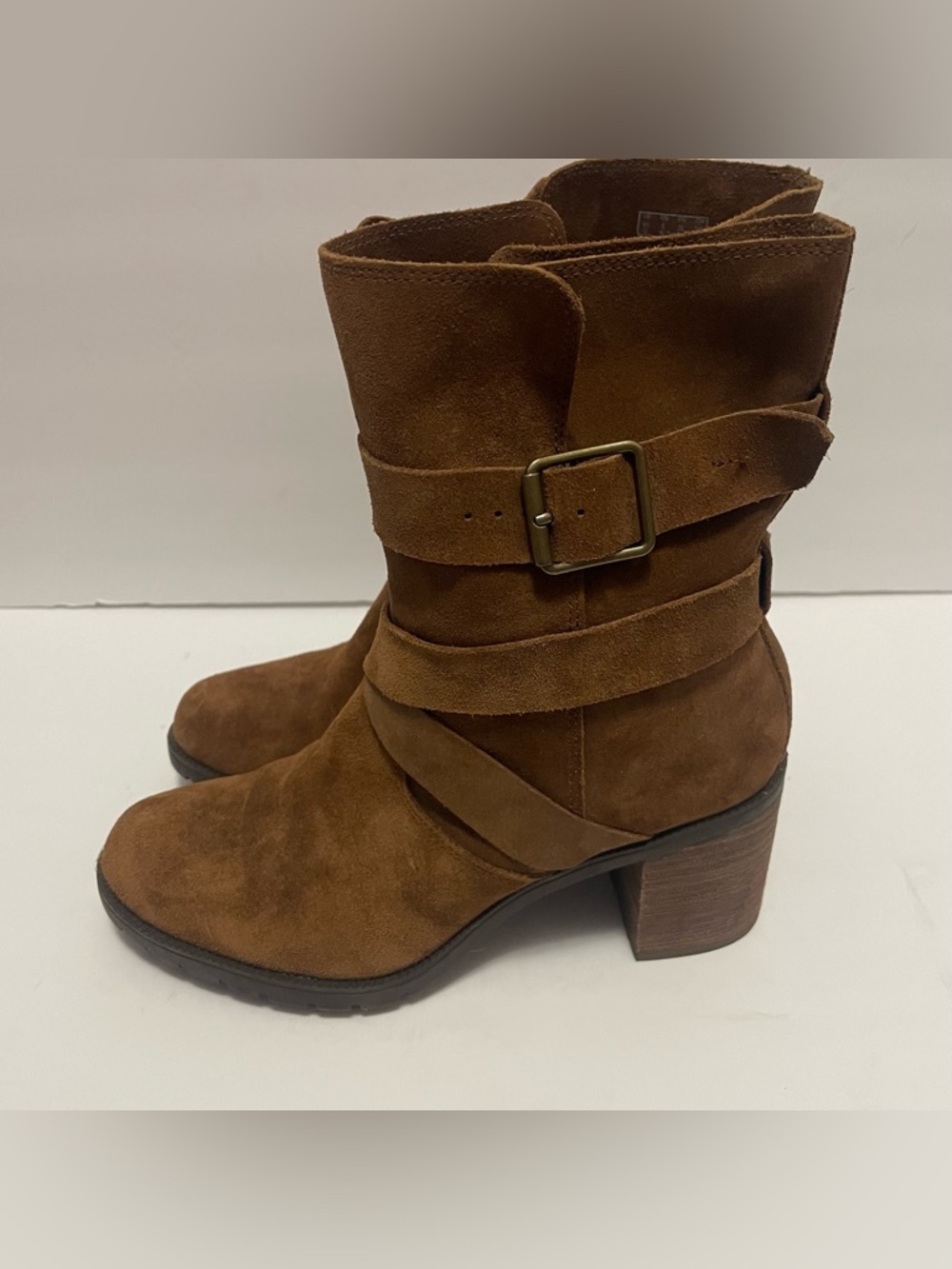 Clarks-Malvet Doris Leather Ankle Boot Women Size 8 Brown Heel Side Zip